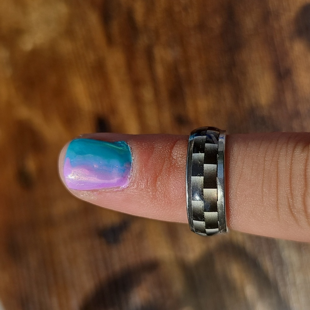 Carbon Fiber Inlay Ring - Picture 2 of 3